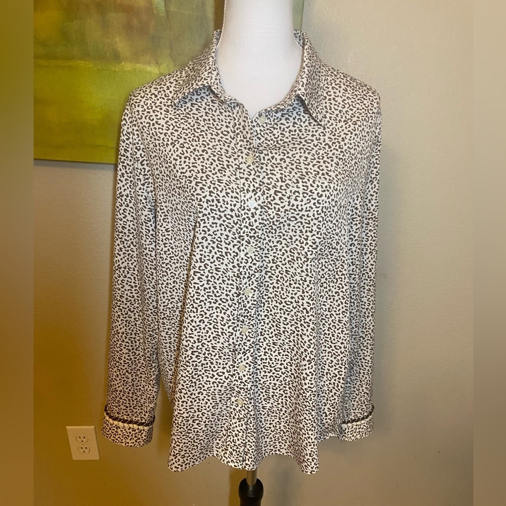 NWOT Rochelle Behrens "The Shirt" Animal Print Blouse, Size XL
